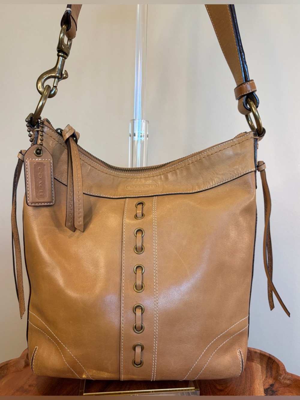 Vintage COACH Saddle Brown Chelsea Laced Shoulder Bag 10399 - Picture 3 of 17